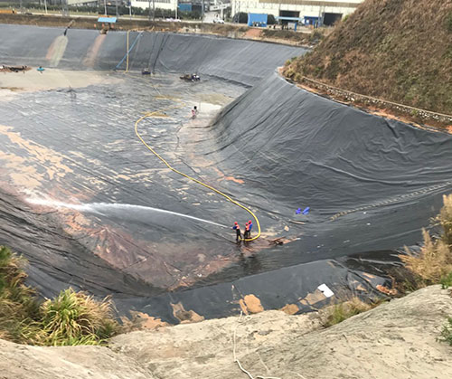 碑林废水池清理